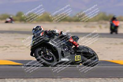 media/Oct-08-2022-SoCal Trackdays (Sat) [[1fc3beec89]]/Turn 16 (125pm)/